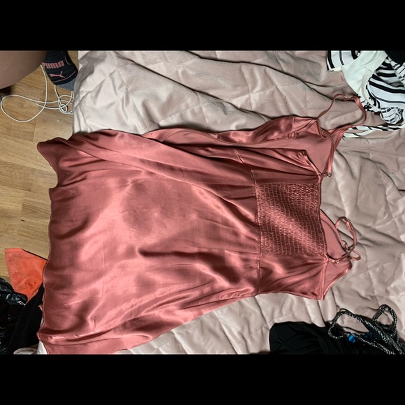 DRESS LOT - Picture 11 of 16